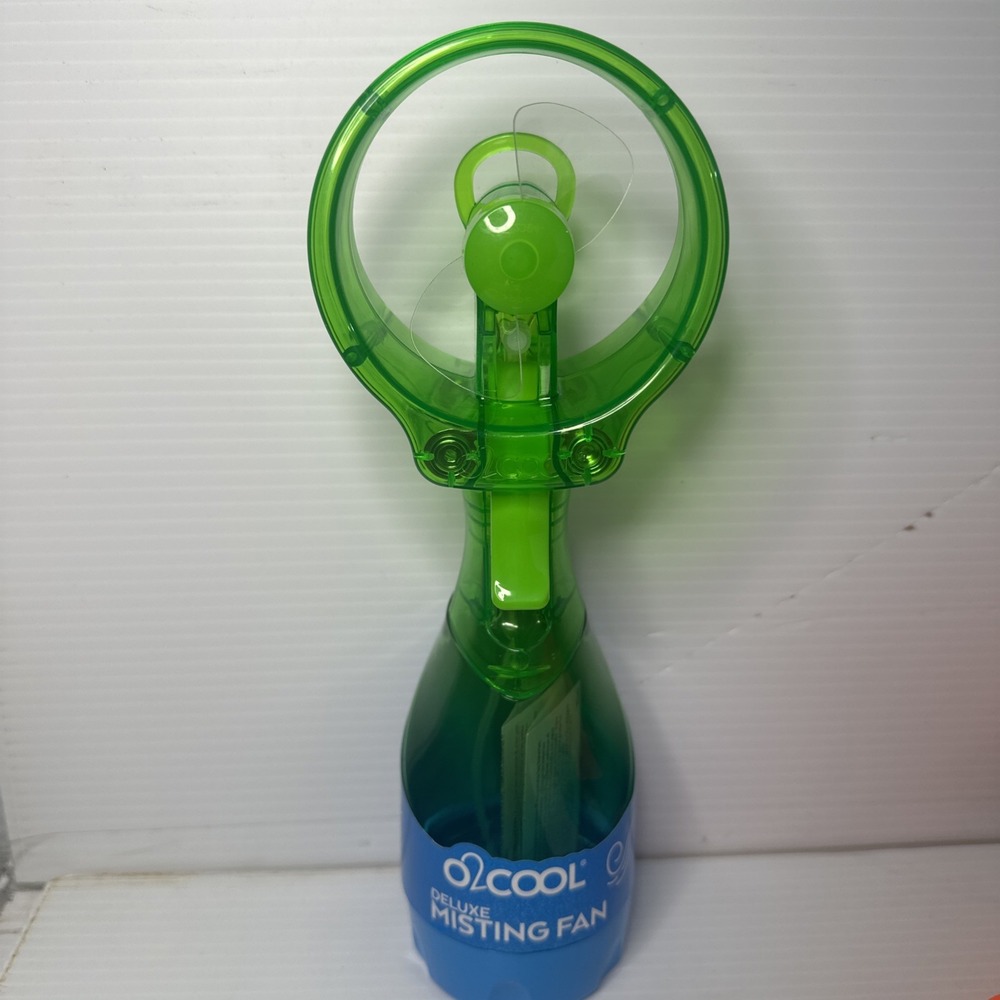 O2Cool Deluxe Personal Water Misting Fan GREEN Battery Powered Kid-Safe O2 Cool